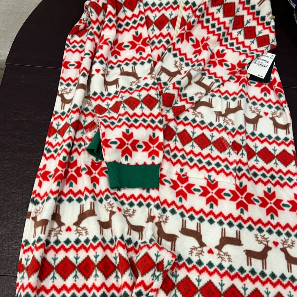 Unisex Nordstrom NWT Christmas onesie - Picture 3 of 3